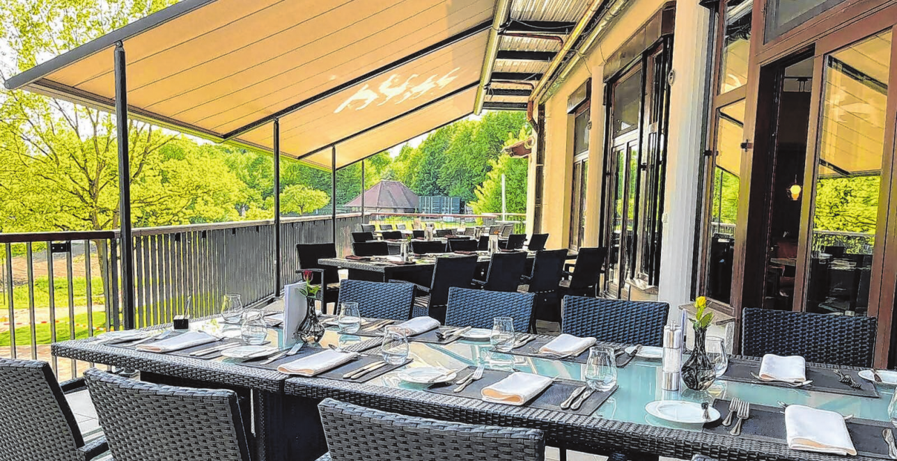 Die großzügigen Terrassen bieten viel Platz. Fotos: Flair Park-Hotel
