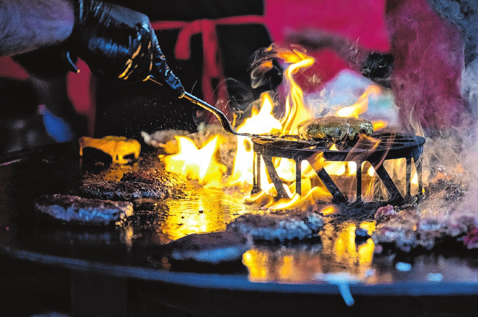 Bei Livemusik und Gegrilltem wandelt sich die Rottenburger Innenstadt ab 16 Uhr zur Chill-Zone. Beim Late Night Shopping bis 22 Uhr gibt es so manches zu entdecken.