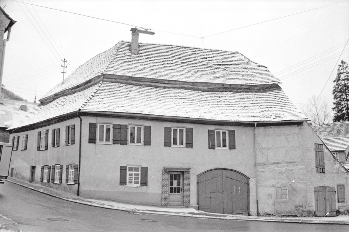 07.12.1975 Zu Gebäudeabbruch in Eybach 1272 als Zehnthaus erbaut
