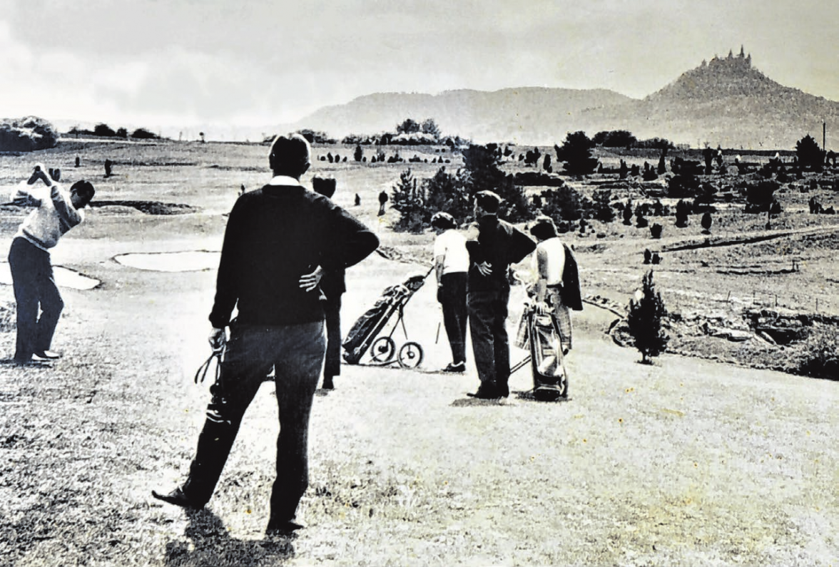 Früher und heute: Ein historisches Bild, kurz nach Gründung des Golfclubs.