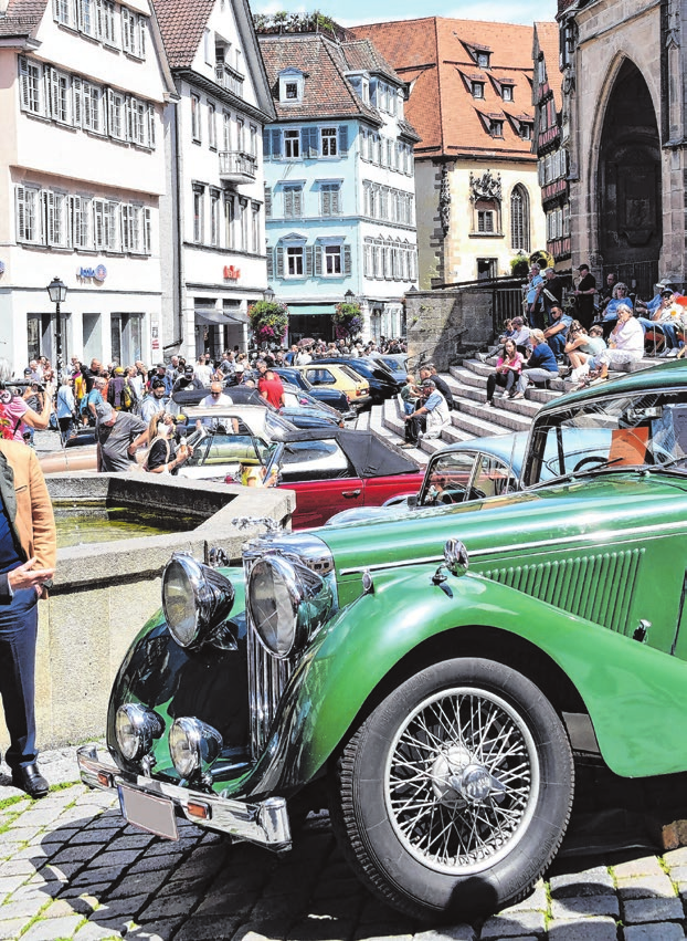 Einkaufsspaß und Oldtimerglück in Tübingen.