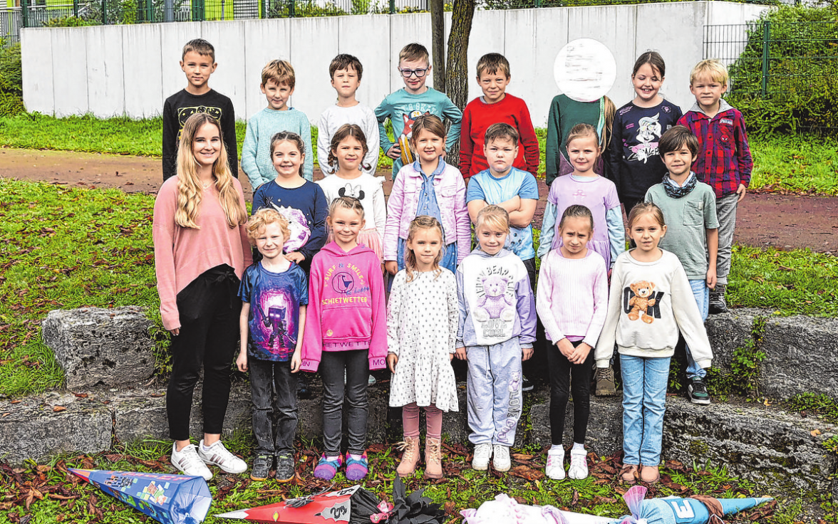 Grundschule Oberrot, Klasse 1/2 b Klassenlehrerin: Anja Rodde Foto: Top Fotografie