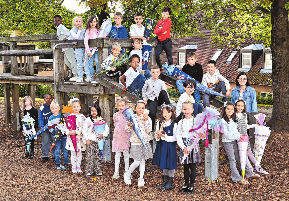 Grundschule Hessental, Klasse lb Klassenlehrerin: Anna-Lena Heinermann Foto: Top-Fotografie Rau