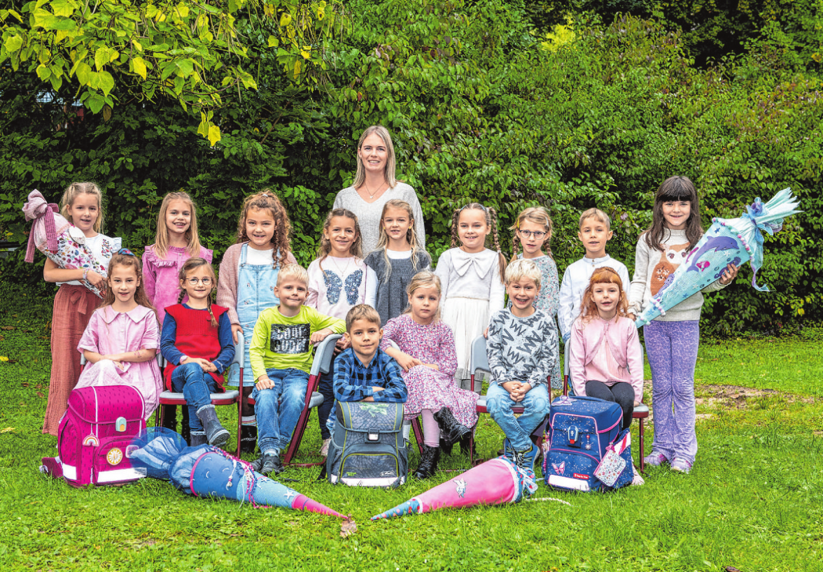 Grundschule Untermünkheim, Klasse 1b Klassenlehrerin: Delia Horlacher Foto: Ulmer Fotografie