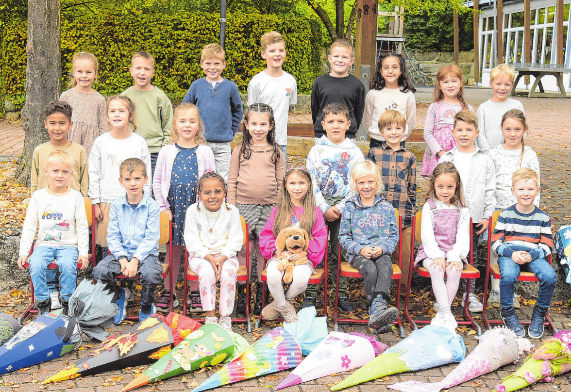 Schenk-Friedrich-Schule Obersontheim, Klasse lb Klassenlehrerin: Christine Gehring (nicht auf dem Bild) Foto: nohau Fotostudio