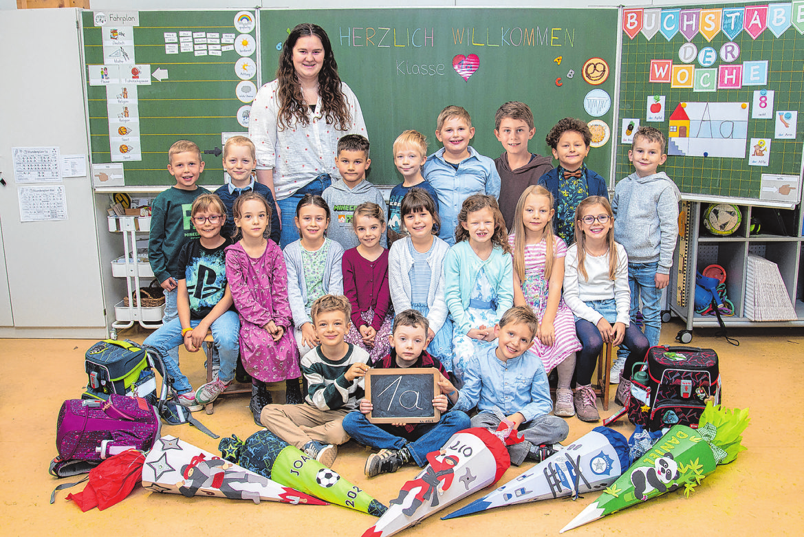 Grundschule Brettheim, Klasse 1a, Klassenlehrerin: Mona Meinikheim Foto: Fotostudio Glück