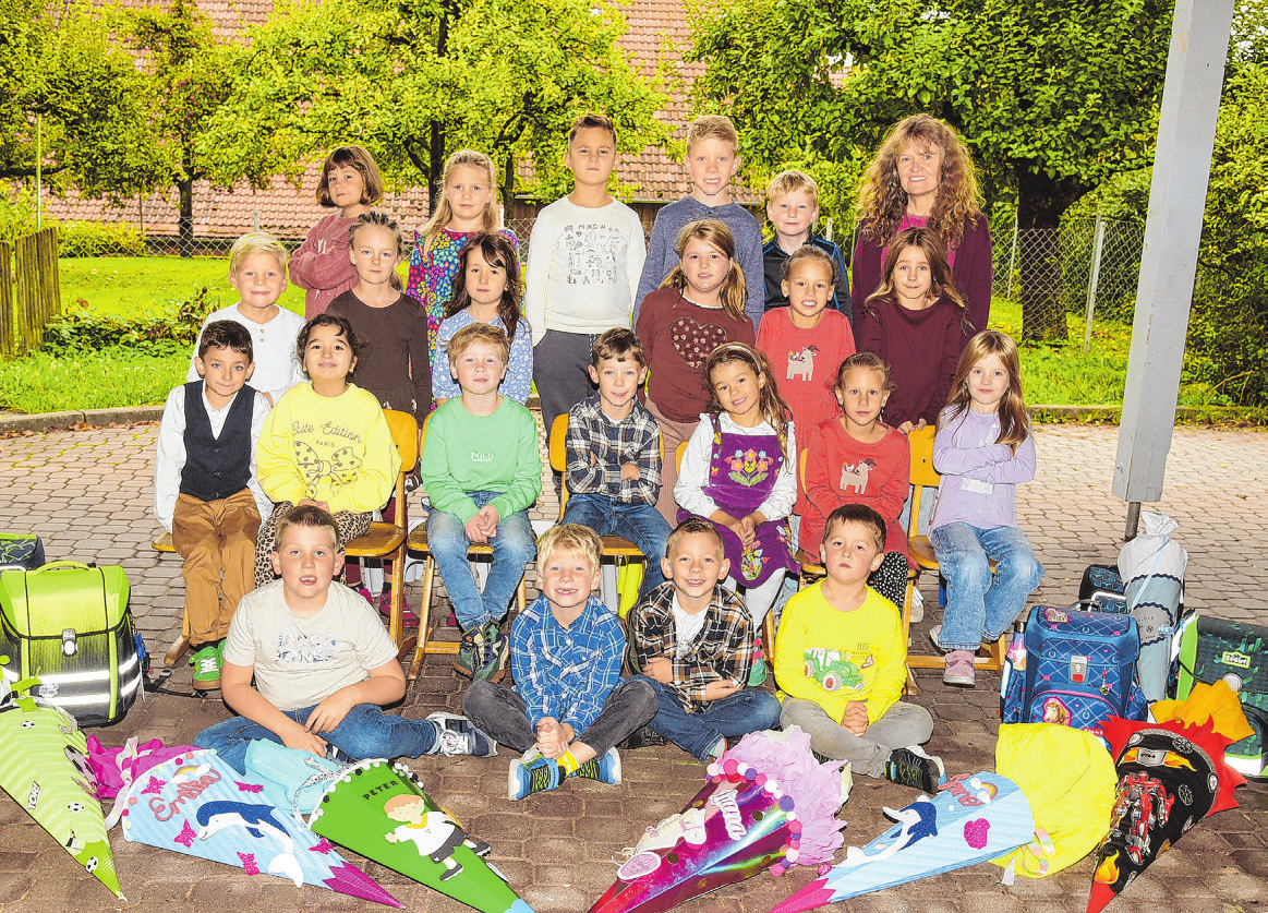 Grundschule Frankenhardt, Klasse 1b, Klassenlehrerin: Petra Daunke Foto: Fotostudio Nohau