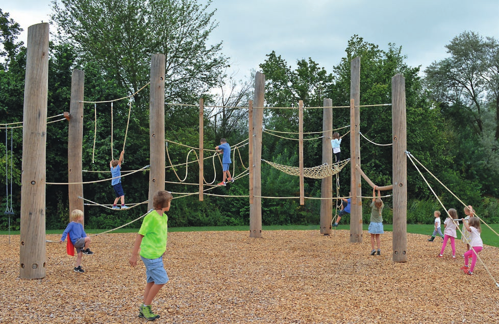 Umgeben von Grün können sich Kinder auf den neuund umgestalteten Wiblinger Spielplätzen frei bewegen.