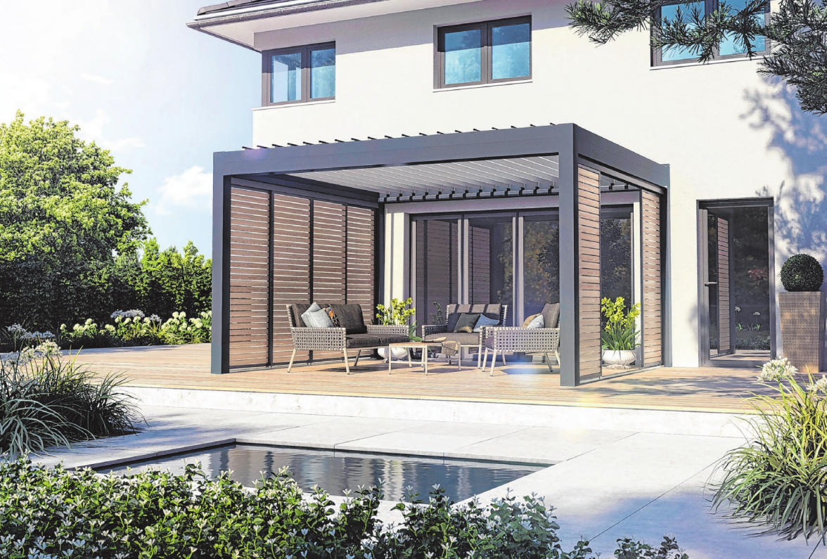 Mit einem Terrassendach (Foto links) lässt sich der Außenbereich eines Hauses aufwerten. Foto: Metallbau Klement