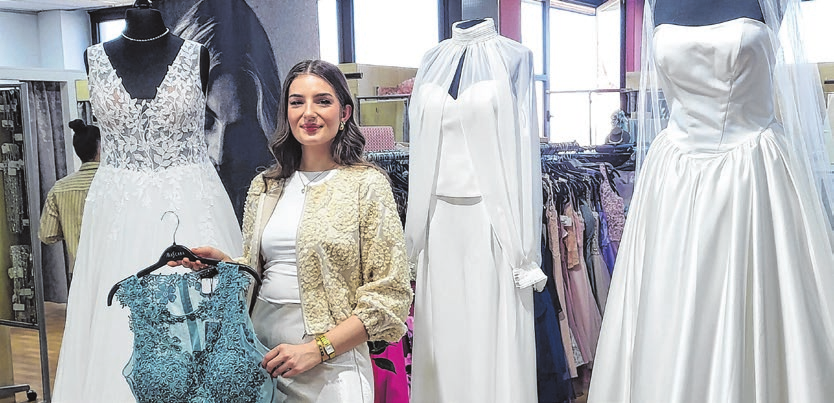 Zeit also, die neue Schuh- und Kleiderkollektion zu erkunden.