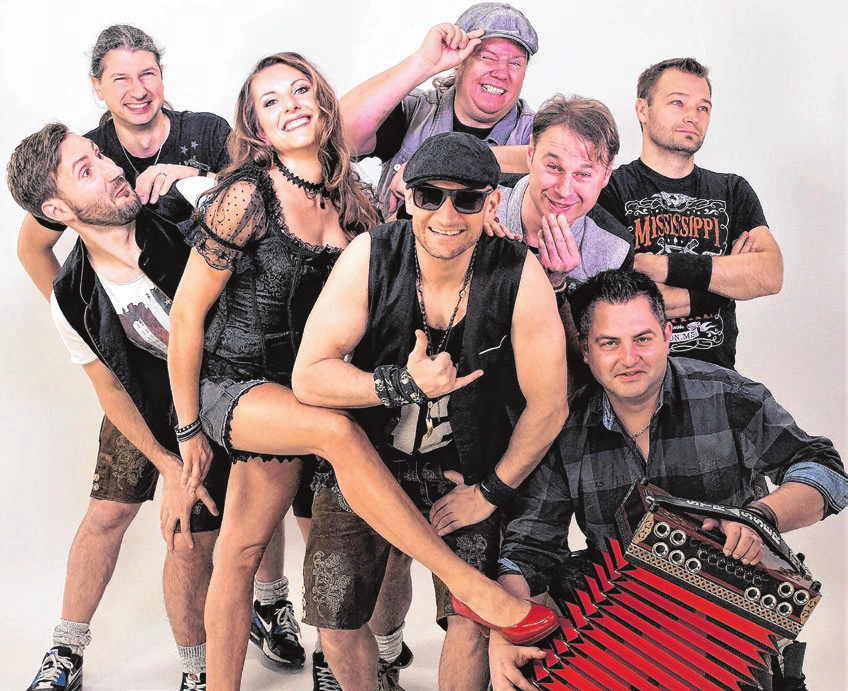 Die „Dirndlknacker“ heizen dem Publikum am Samstagabend ein. Archivbilder