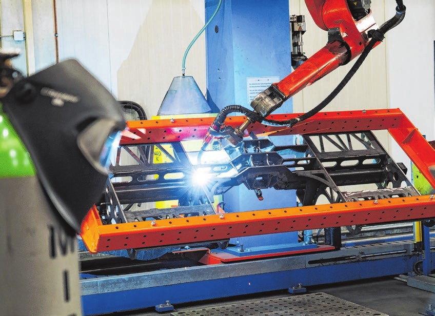 Deeg setzt seit jeher auf Technologie: Dazu gehören unter anderem auch Schweißroboter.