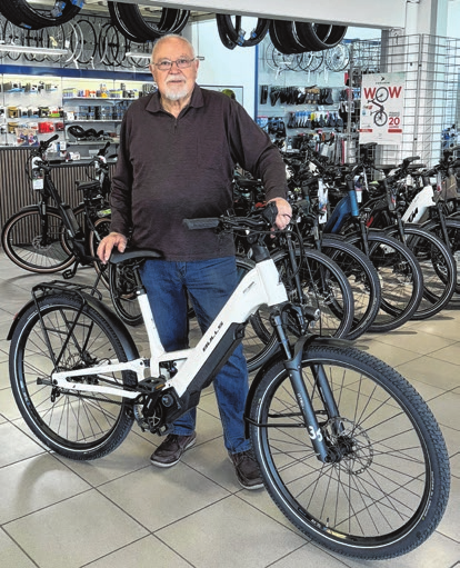 i Der passionierte Mechaniker gründete sein Fahrrad-geschäft vor über 50 Jahren.