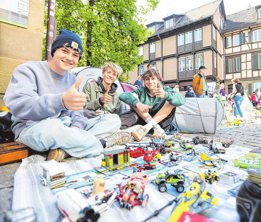 Rio, Jonathan und Frieder waren zufrieden mit den Einnahmen beim Kinderflohmarkt im vergangenen Jahr.
