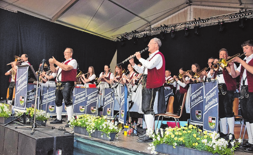 Sorgen stets für eine gute Unterhaltung: die Altheimer Musikanten. Foto: Roland Schütter
