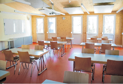  Der große Schulungsraum im Obergeschoss bietet viel Platz für Lehrgänge oder Sitzungen. Fotos: Feuerwehr Braunsbach