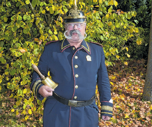 Büttel Max Breitkopf schellt am Freitag die Kirchweih aus.