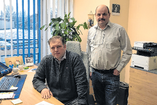 <span id="invow">Technischer Geschäftsführer Helgo Stolz und Kaufmännischer Geschäftsführer Randy Millatz (l.) Foto: Bernd Sperlich</span>