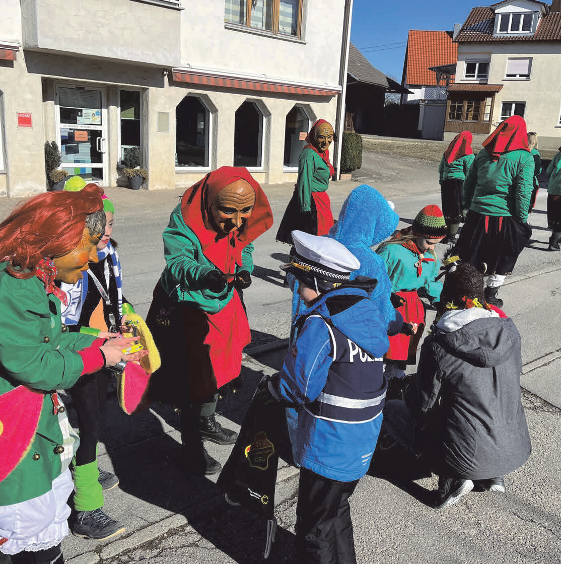 Für Stimmung am Glombigen Doschdeg und am Rosenmontagsumzug ist bestens  gesorgt - Schwäbischer Verlag