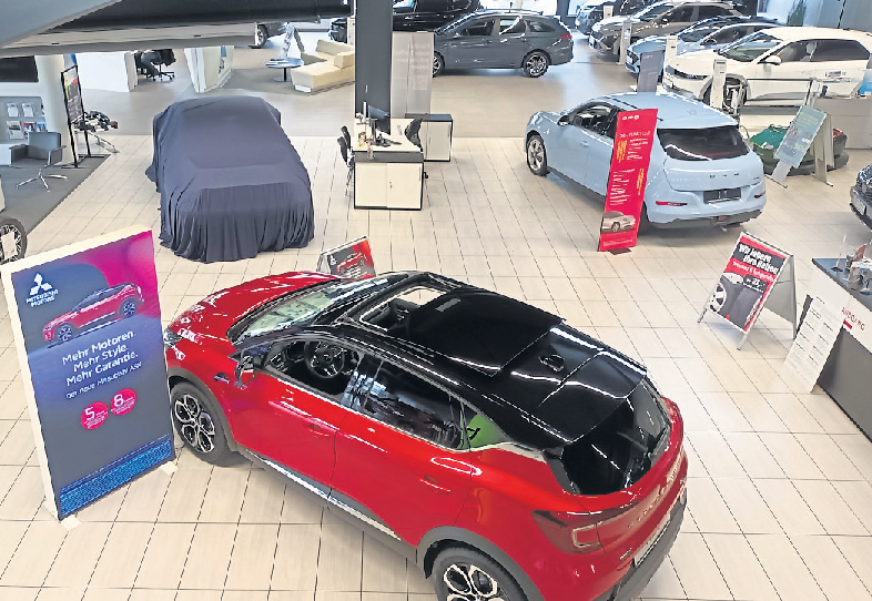 Auf 800 Quadratmetern Ausstellungsfläche werden die neuesten Modelle von Mitsubishi, Hyundai und neuerdings auch von GWM im Autohaus am Rüsterbaum präsentiert. Foto: Autohaus am Rüsterbaum