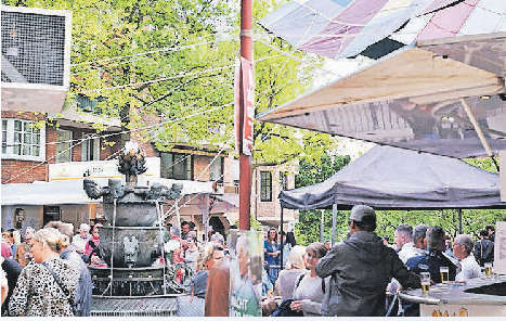 Wenn die ARGE zum Cityfest in die Würselener Innenstadt ruft, ist für beste Unterhaltung gesorgt. FOTO: JULIE VANDEGAAR
