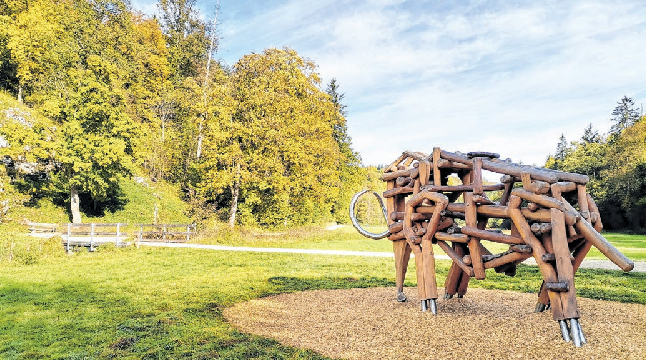 Eiszeitspuren: Holzmammut im Lonetal. Foto: Alb-Donau-Kreis Tourismus