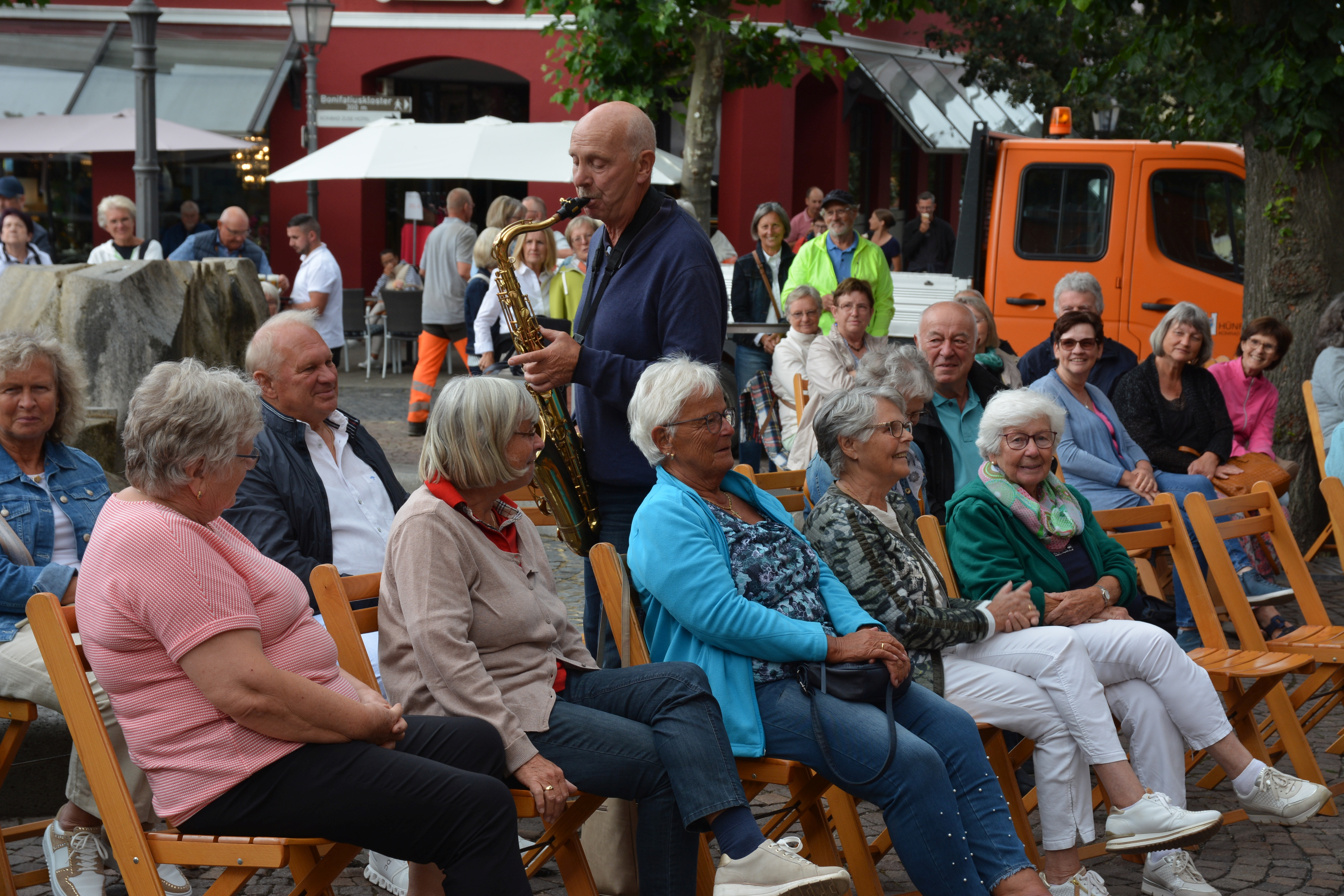 Auch die Kulturhappen sorgen mit ihrem tollen Programm für viel Leben in der Hünfelder Innenstadt. Foto: Stadt Hünfeld