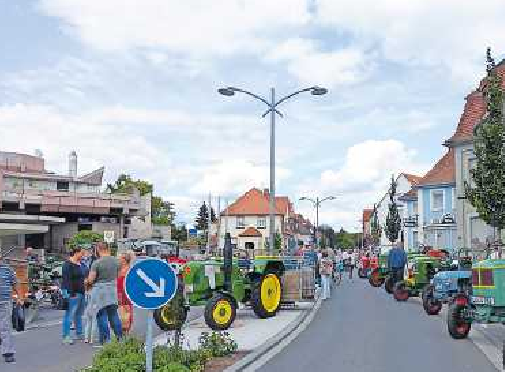 Historische Traktoren, Landmaschinen und Motorräder sind am verkaufsoffenen Kerwesonntag angesagt. FOTO: DEFFNER/GRATIS