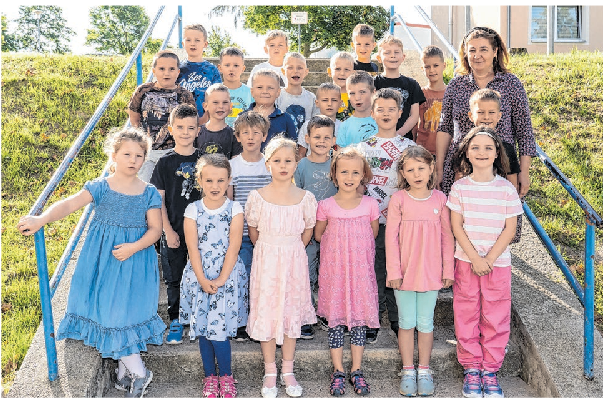 Die Schülerinnen und Schüler der Klasse la der Cornelia-Funke-Grundschule Passow: Wilhelm Anklam, Collin Apel, Ella Bartelt, Paul Bolle, Erna Dittmann, Paco Drechsel, Ben Engelmann, Björn Hahmann, Emil Hiller, Dean Meuler, Mats Mohns, Alena Nits, Leo Pfeiffer, Luca Rößler, Leon Rutter, Matti Saaber, Elli Schmidt, Lucius Schröder, Fiete Seidensticker, Paulina Sy, Nils Wenk, Thorben Wenk, Sebastian Wolff, Amelie Schäfer, Klassenlehrerin Silvia Lietz Fotos (6): Oliver Voigt