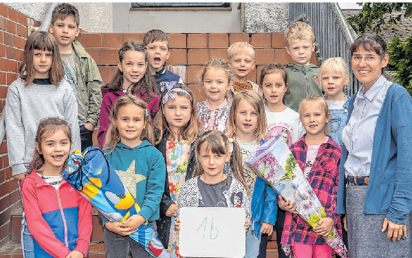 Die Schülerinnen und Schüler der Klasse 1b der Grundschule Gartz: Tymon Czerkawski, Dalia Dudek, Sophie Eggert, Hanna Grulkowska, Karl Roland Kluge, Lena Kolanek, Maja Liszewska, Clara Mademann, Konrad Medynski, Mathilda Miseler, Eria Sempf, Veronika Skliarenko, Laura Szczepanska, Amy Unger, Oleksandr Vahapov, Kacper Winnik, Klassenleiterin Heidi Luksch