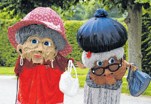 Lustige Omas: Mit Wilma und Berta sind Abenteuer beim Einkaufen garantiert.FOTO: PROMO