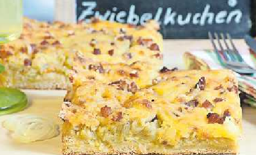 Passt zum „Neuen“: Zwiebelkuchen. Foto: Harald Winkler - stock.adobe.com