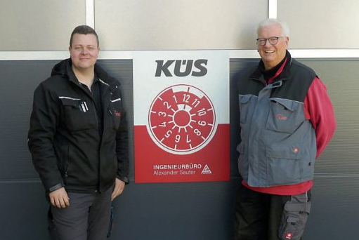 Alexander Sauter und Dietmar Schneider betreiben zuverlässig den KÜS Prüfungspunkt. Die Zusammenarbeit mit Autohaus Göttler und der Autohalle ist eng.