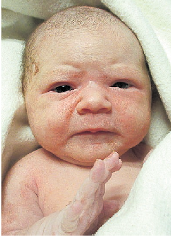 Emilia, geboren am 16. April.