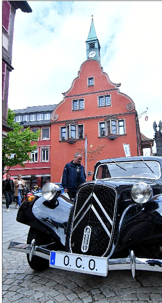 Edle Modelle schmücken am Samstag die Innenstadt.