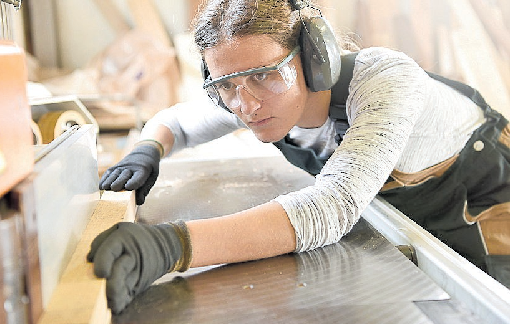 Eine Ausbildung bietet ein wichtiges Fundament für das weitere berufliche Leben. FOTO GOODLUZ-STOCK.ADOBE.COM