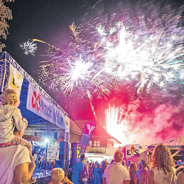 Großes Feuerwerk bei „Waldzell in Flammen“.