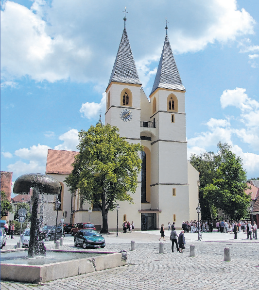 Die schmucke Herrieder Stiftsbasilika im Herzen der Altmühlstadt. Foto: Christian Treffer