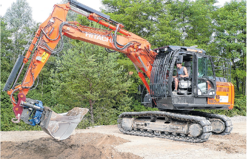 Vom Baggeraushub über Ansprechpartner auf der Baustelle - die Maurer sind gefragt.