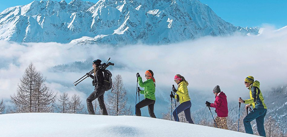 Schneeschuhwandern, Sonne tanken oder einfach nur die Seele baumeln lassen: Kärntens Berge sind der passende Ort dafür.Foto: NPHT