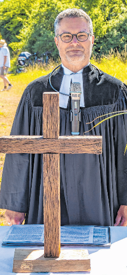 Pfarrer Dirk Brandenberg freut sich am Kirchweihsonntag, möglichst viele Gläubige in der St.-Veits-Kirche begrüßen zu dürfen.