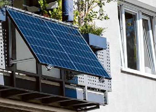 Stecker-Solaranlagen für den Balkon können die eigene Stromrechnung senken. Die Anmeldung klappt problemlos Online. Foto: Sven Hoppe/dpa/dpa-mag