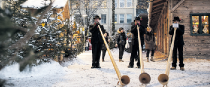 Traditionelles Weihnachtsblasen am Kronplatz. © FILZ DOLOMITENREGION KRONPLATZ