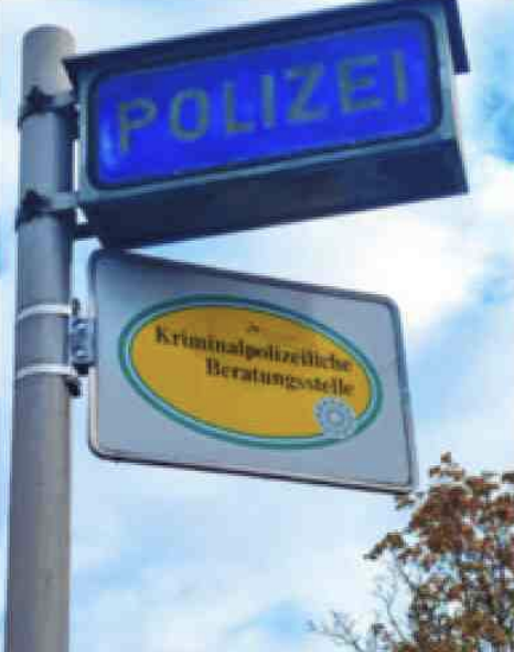 Bei Anruf Rat - in der Kriminalpolizeilichen Beratungsstelle in Rastatt. Foto: Chrislino Marklewitz