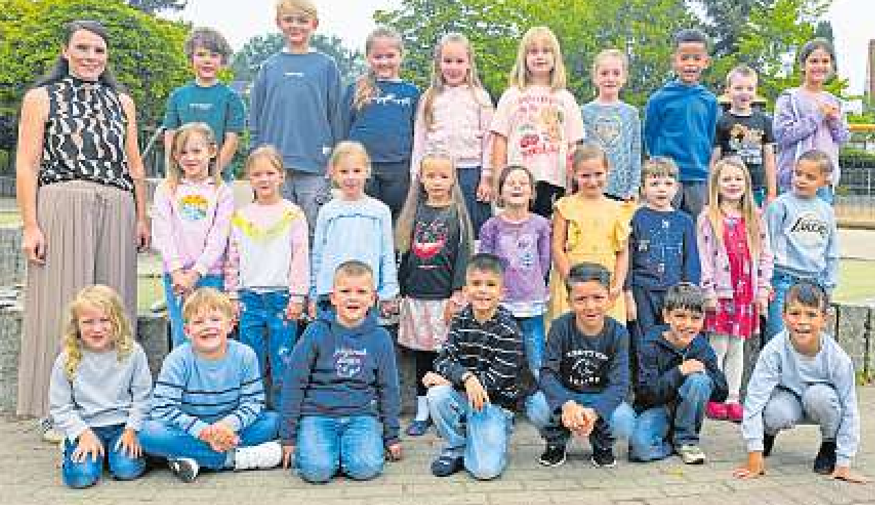 Die Klasse 1a mit Lehrerin Katrin van Lessen. Fotos (3): GS Willinghusen/hfr