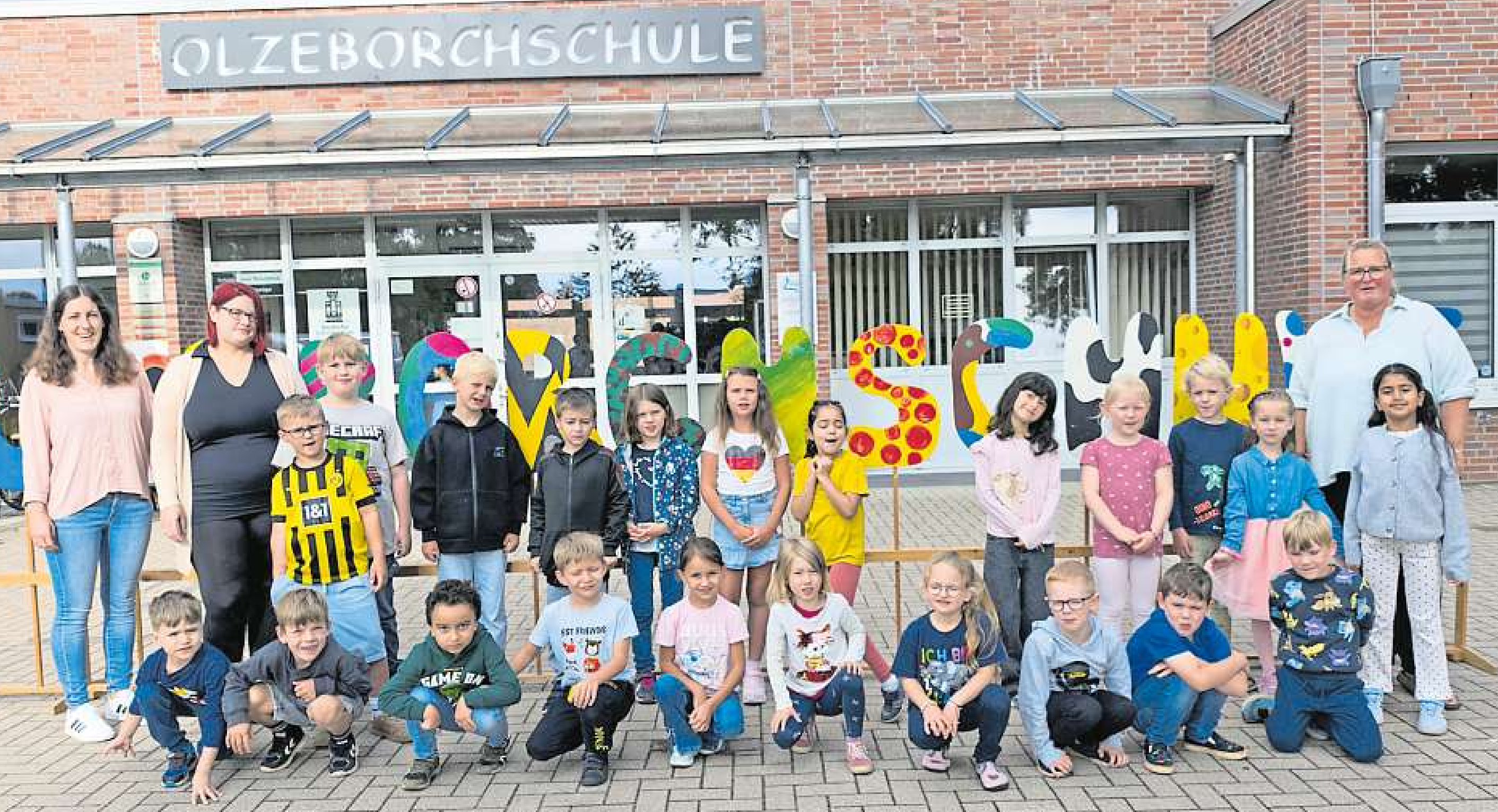 Klasse 1c, Klassenlehrerin Fr. Jacobsen (1.v.l.) Fotos: Grundschule Olzeborch/hfr (3)