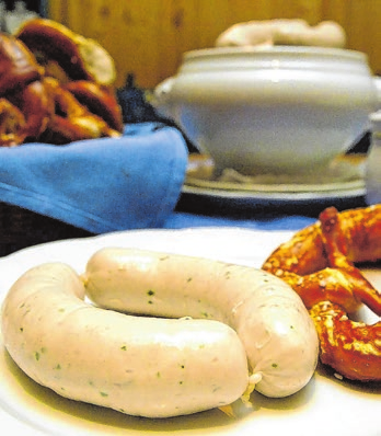 Weißwurstfrühstück mit Brezel gibt es bei Reissmann. Foto: Archiv