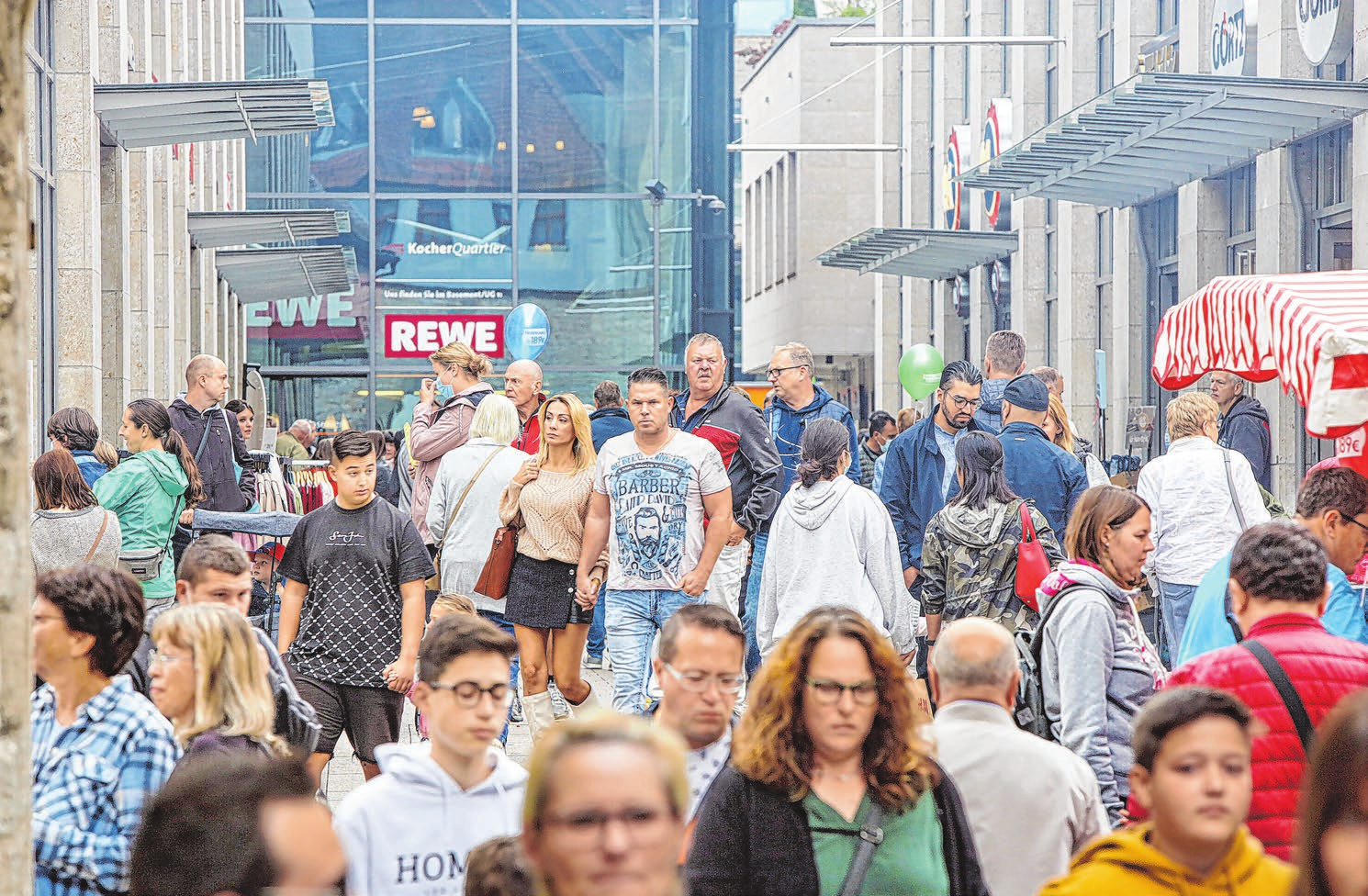 Der verkaufsoffene Sonntag lädt zum ausgiebigen Shopping in der Innenstadt und im Kocherquartier sowie in den Handelszentren Ost, West und im Kerz ein.