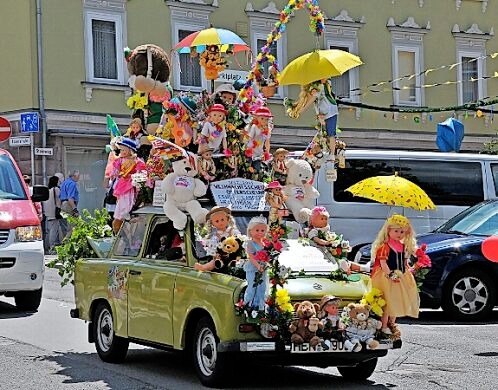 Solche besonderen Fahrzeuge gibt es am Puppenfestival zu sehen. FOTO: PR