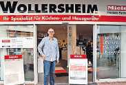 Stefan Wollersheim vor dem Fachgeschäft. FOTO: MWL